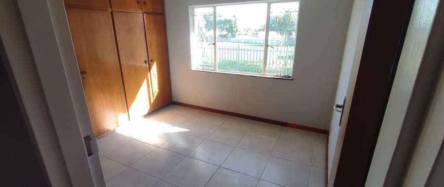 To Let 3 Bedroom Property for Rent in Panorama Western Cape